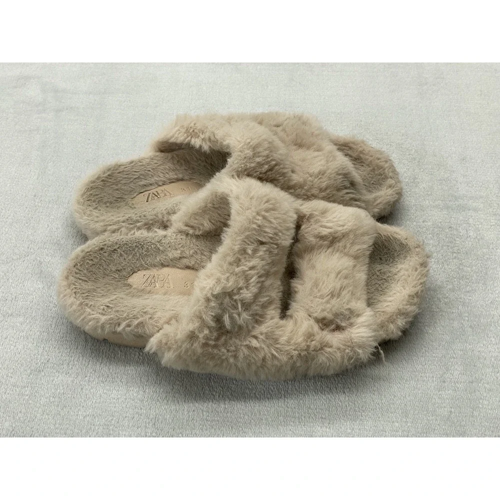 ZARA Sandals Girls Size EU31 US13 Beige Tan Faux Fur Double Strap Fuzzy Slides